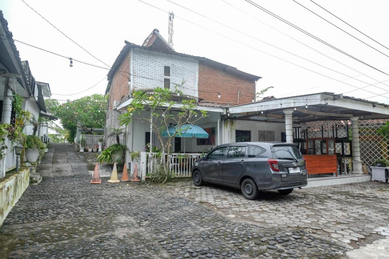 Reddoorz At Paris Ocean Hotel Parangtritis Exterior foto